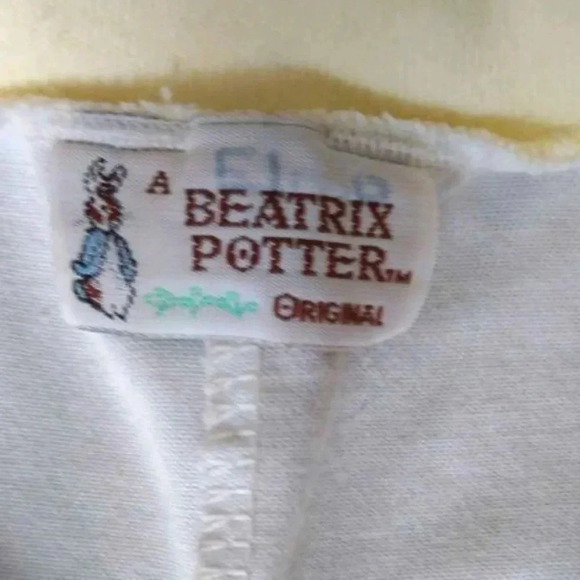 Vintage  Beatrix potter Peter rabbit onesie - Picture 3 of 6